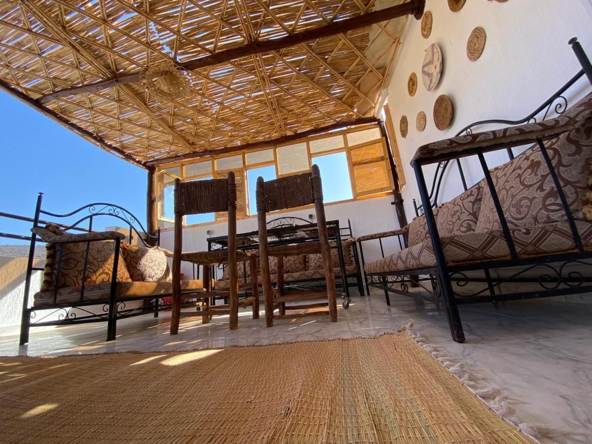 Готель Red Carpet Surf Camp Sea, Mountain & Garden Escape Tamraght Екстер'єр фото