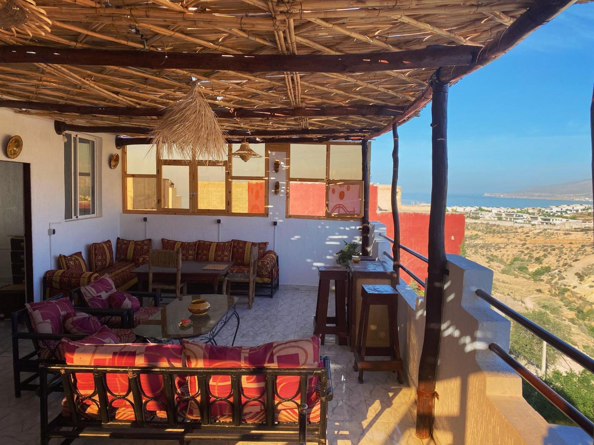 Готель Red Carpet Surf Camp Sea, Mountain & Garden Escape Tamraght Екстер'єр фото